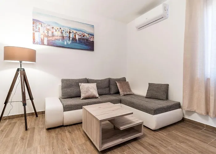 Apartment Visic\'S Place